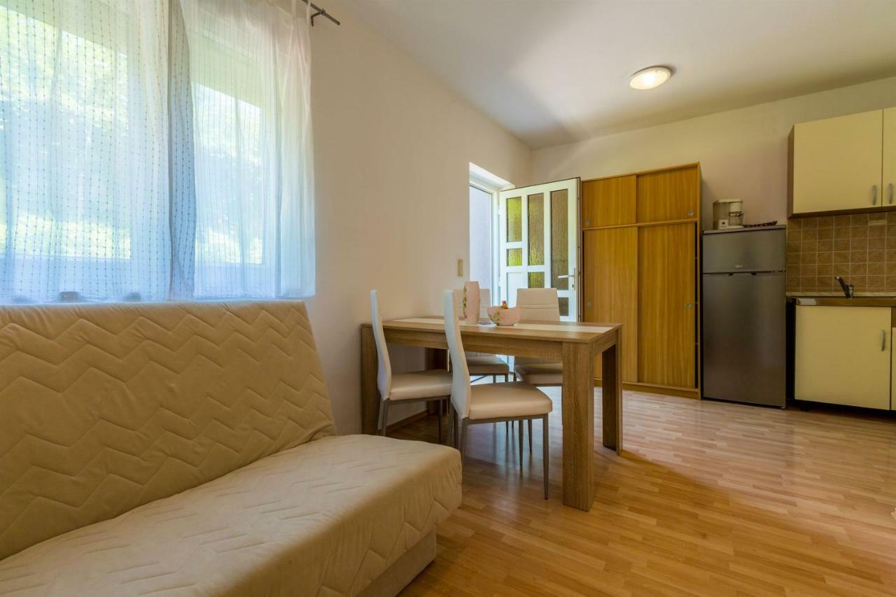 Apartments Alin ドラマリ エクステリア 写真