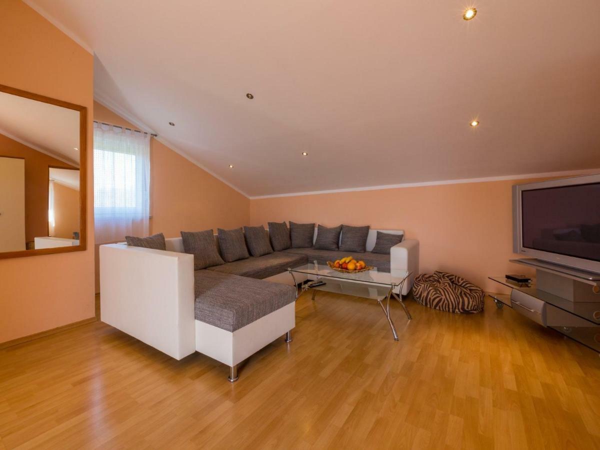 Apartments Alin ドラマリ エクステリア 写真