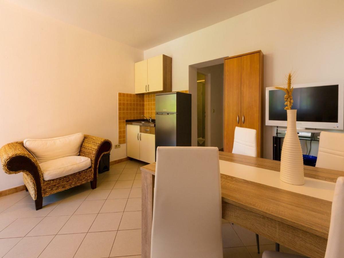 Apartments Alin ドラマリ エクステリア 写真