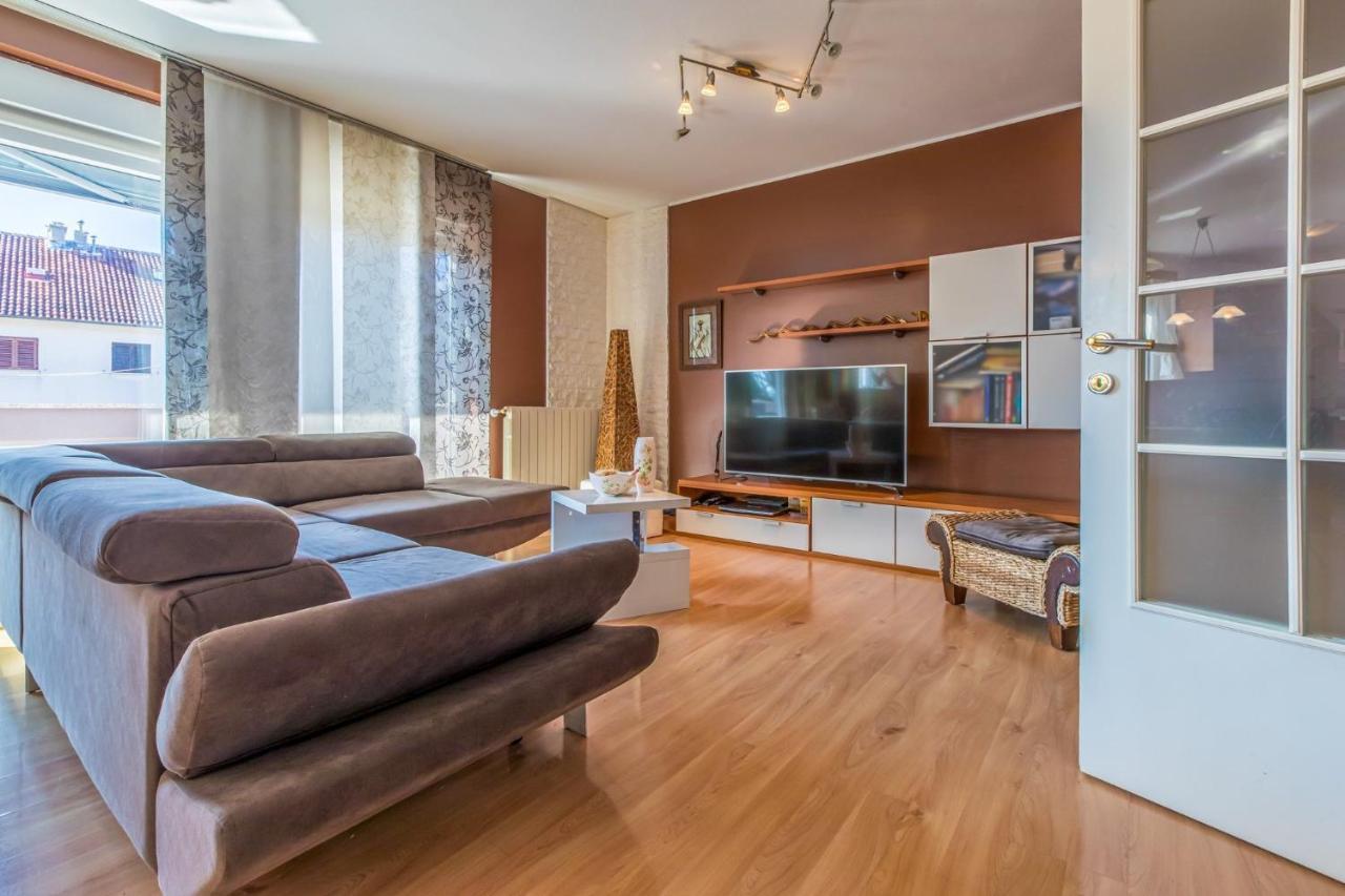Apartments Alin ドラマリ エクステリア 写真
